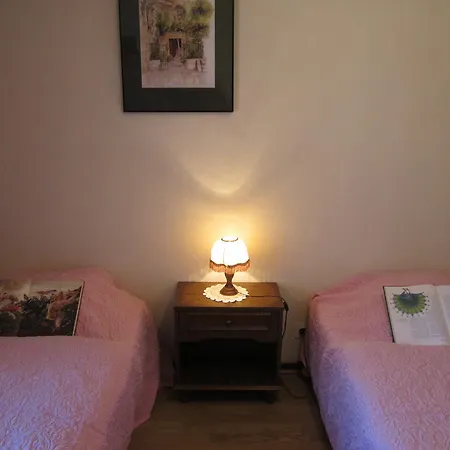 ゲストハウス Chambres D'hotes L'arche