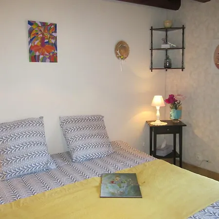 ゲストハウス Chambres D'hotes L'arche *